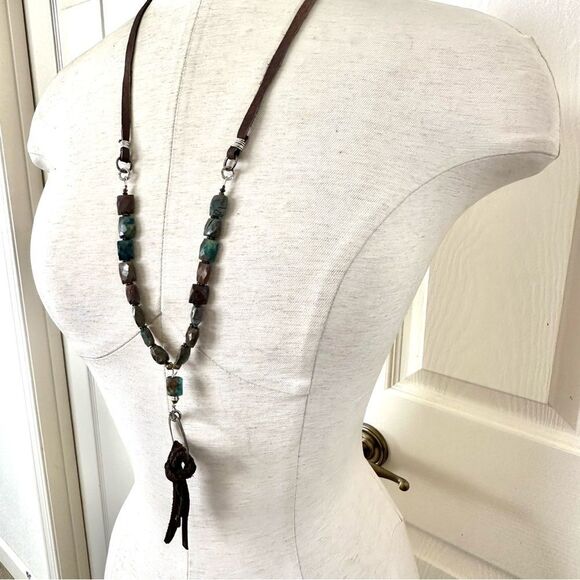 Leather cord beaded pendant tassel necklace - Picture 9 of 11